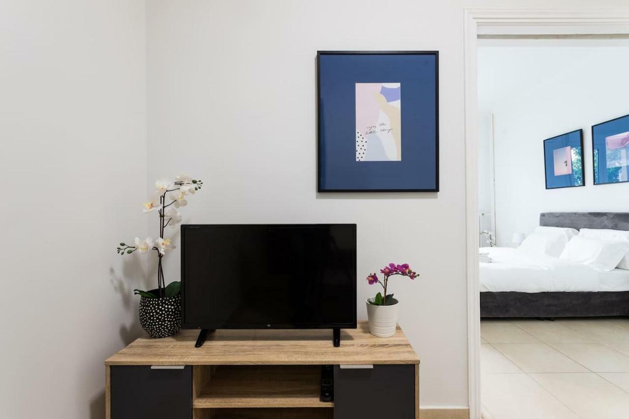 Two Bedroom Flat At Lycabettus Hill Athens Exterior photo