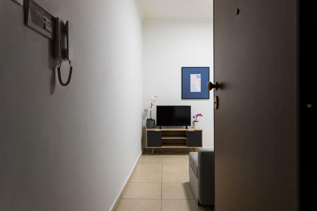 Two Bedroom Flat At Lycabettus Hill Athens Exterior photo