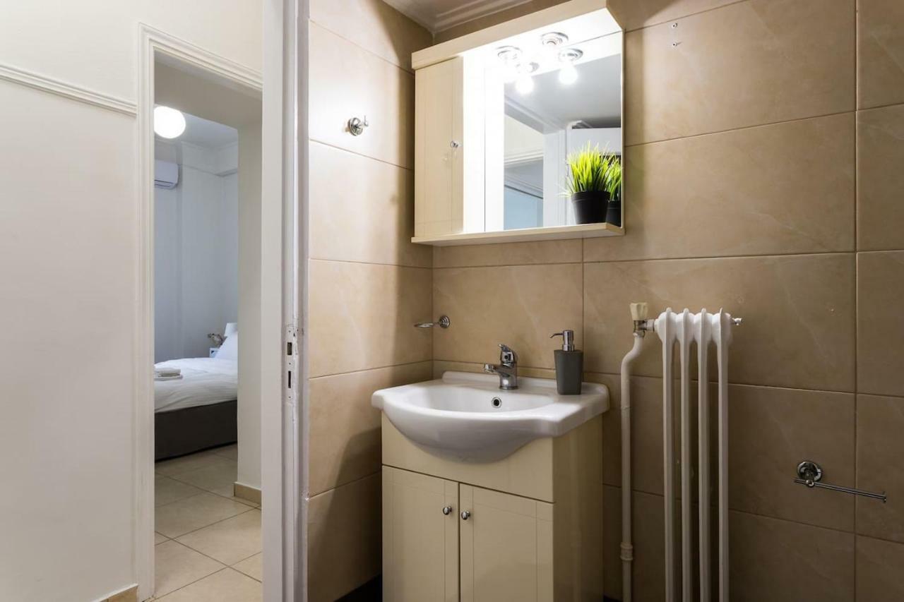 Two Bedroom Flat At Lycabettus Hill Athens Exterior photo